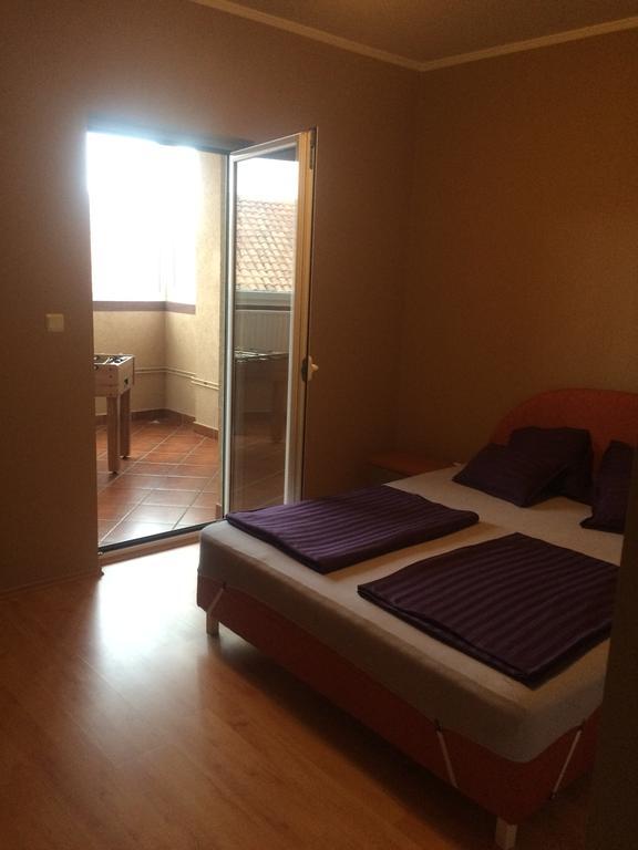 Aleksandar Apartment Pancsova Kültér fotó